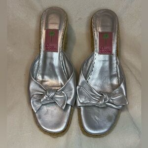 Lilly Pulitzer metallic silver espadrille mules with a bow women’s Wedges size 6